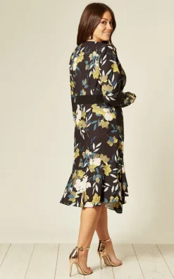 Budget ???? Praslin Plus Size Midi Wrap ???? Dress In Black Floral Print ????