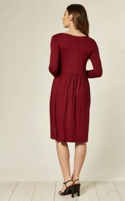 Brand new ⭐ Aftershock London Gathered Waist ???? Dress In Wine ????