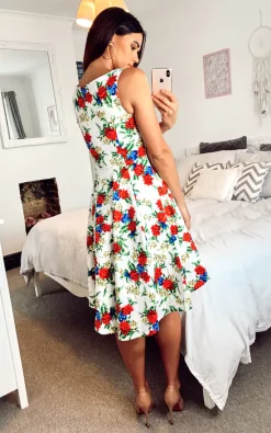 Best Sale ✨ Hearts And Roses London White Sleeveless Skater ???? Dress With Floral Print And Black Tie Detail ????