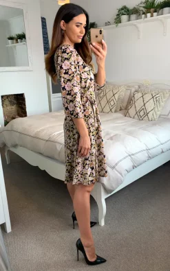 Best Sale ???? TENKI LONDON Full Sleeve Floral Print Wrap ???? Dress In Black ⌛