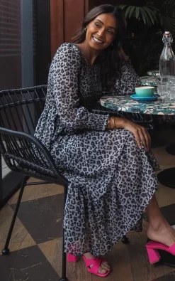 Best Sale ???? Bella And Blue Leopard Print Tiered ???? Dress In Grey ???? -Zack Sales Store 2022 02 10 Shree Bella Blue38