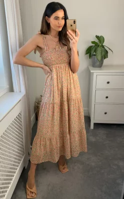 Budget ???? Shikha London Floral Shirred Off Shoulder Tie Strap Tiered Midaxi ???? Dress In Multicolour ????