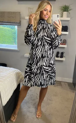 Hot Sale ???? KURT MULLER Black Zebra Print High Neck ???? Dress ????