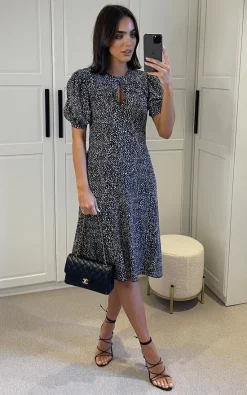 Flash Sale ???? Oeuvre Black & White Print Midi ???? Dress ❤️