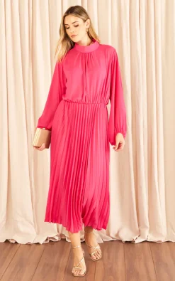 Flash Sale ⌛ Aftershock Gold Pleated ???? Dress In Pink ????