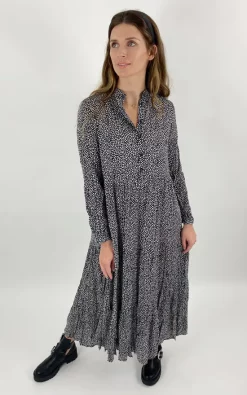 Top 10 ???? Mychicwardrobe Lula Smock ???? Dress In Black & White Ditsy Print ????