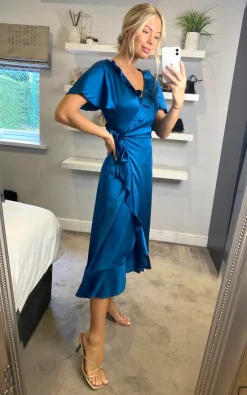 Hot Sale ✨ Yumi Satin Wrap Midi ???? Dress In Teal ????