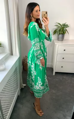 Outlet ???? Belle Love Italy Modena Long Sleeve V Neck Midi ???? Dress With Elasticated Waist In Green And White ????