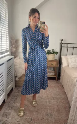 Flash Sale ???? Love&Joy Midi Wrap ???? Dress In Blue Print ????